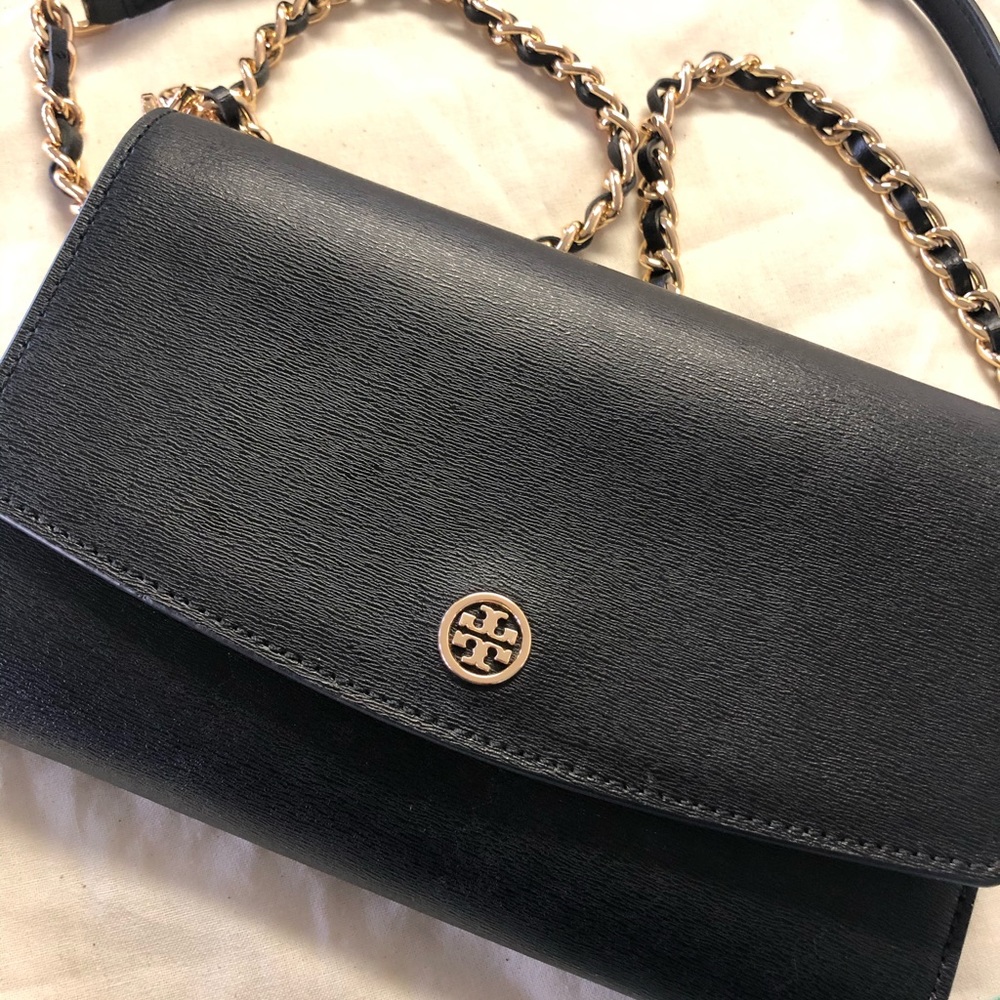 Tory Burch Robinson Chain Wallet